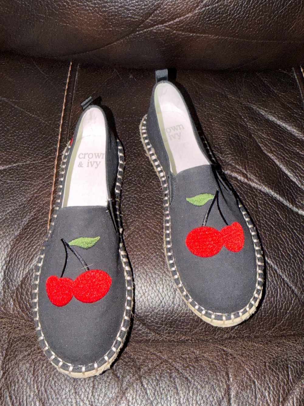 Crown & Ivy black/red cherry flat espadrilles, 6.5, NEW!